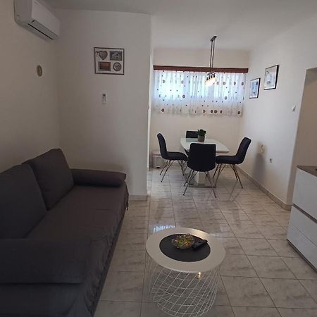 Apartment Fontana Felicita Zadar Exterior foto